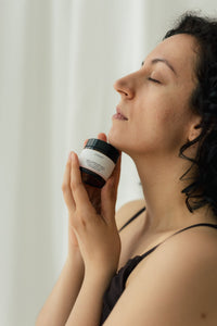 Crema facial hidratante de geranio, lavanda y rosa - Nasei