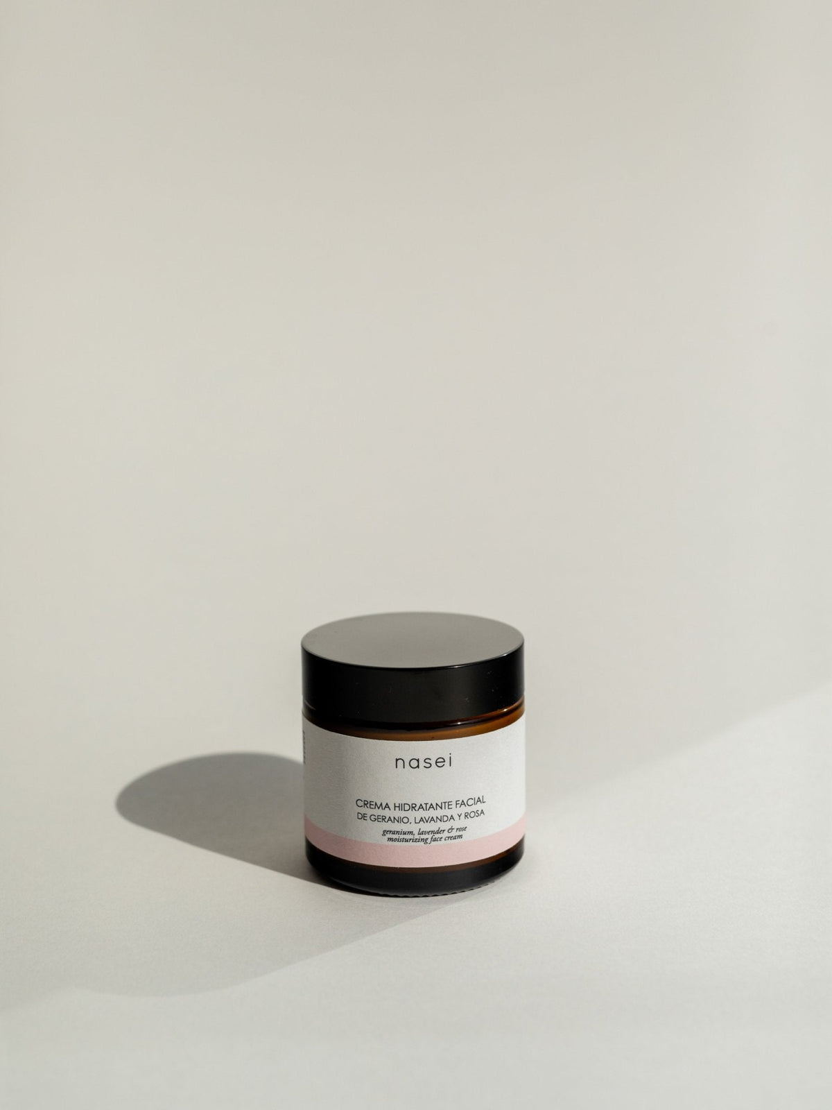 Crema facial hidratante de geranio, lavanda y rosas - Nasei