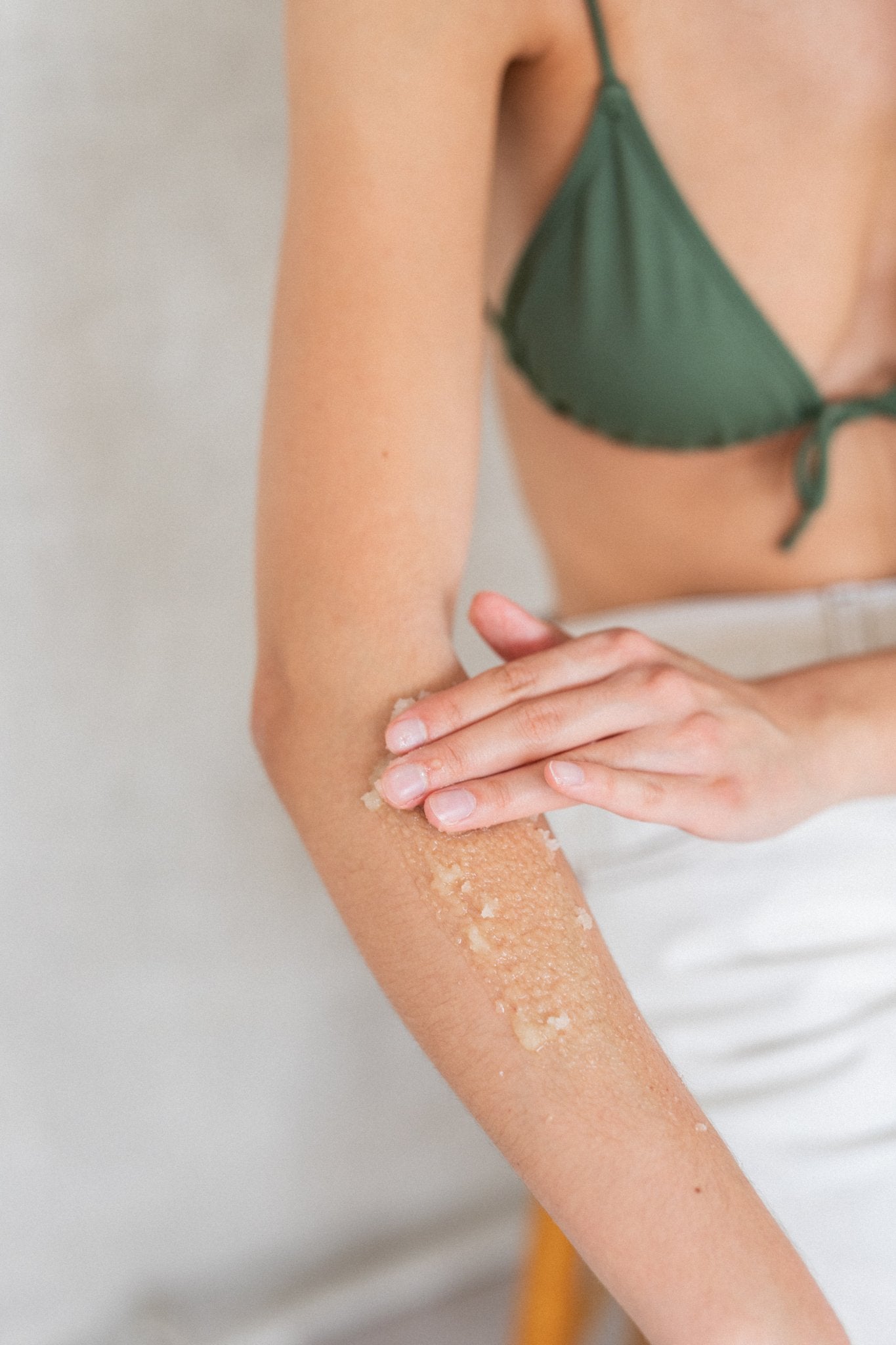 Exfoliante corporal de enebro y hierba limón - Nasei