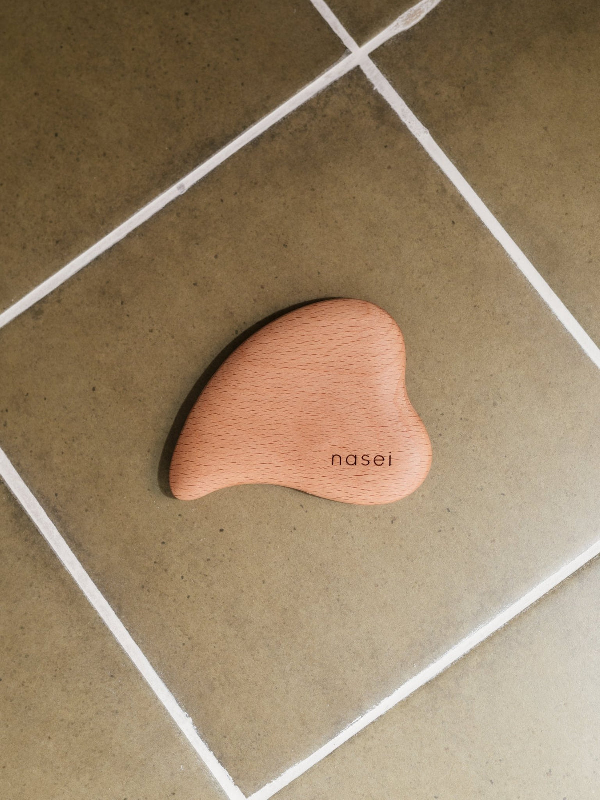 Gua Sha facial de madera - Nasei