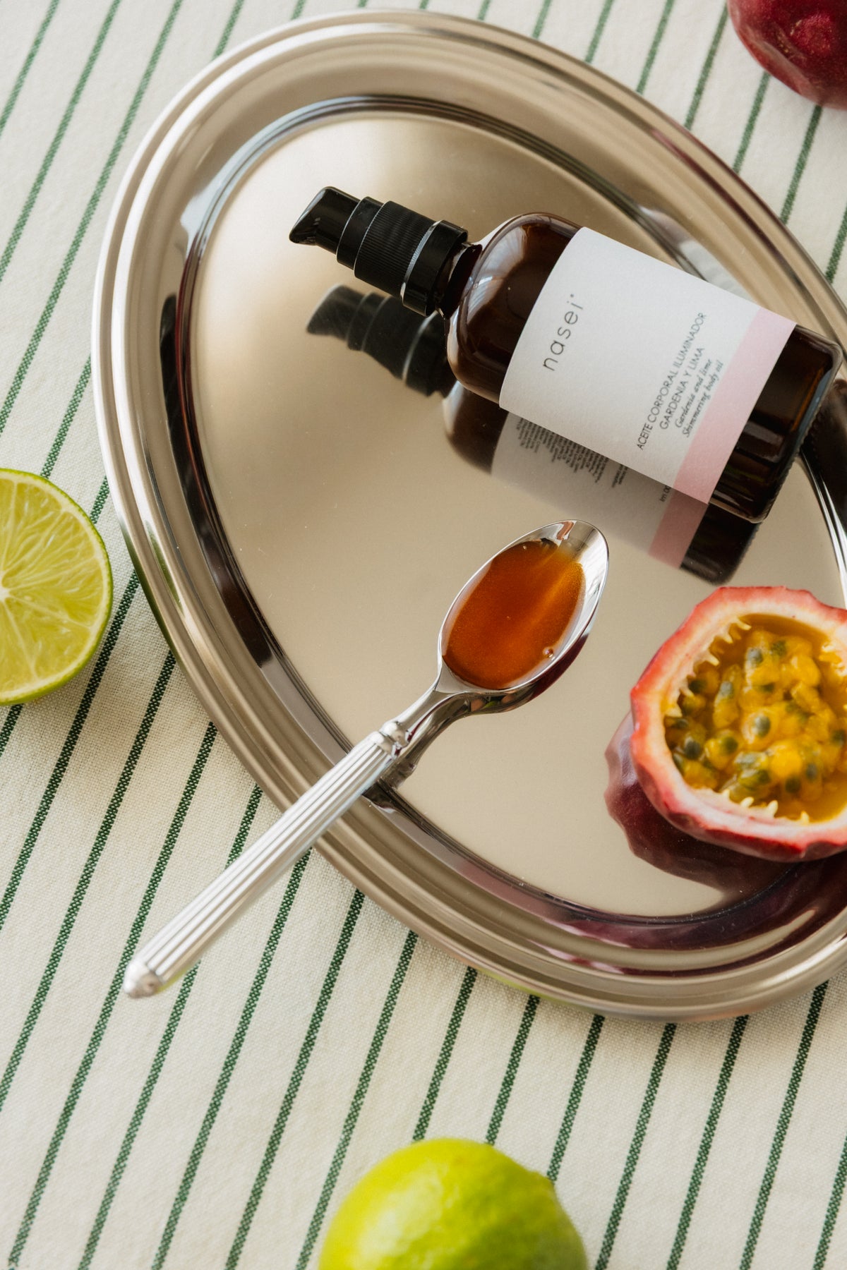 Aceite corporal iluminador gardenia y lima